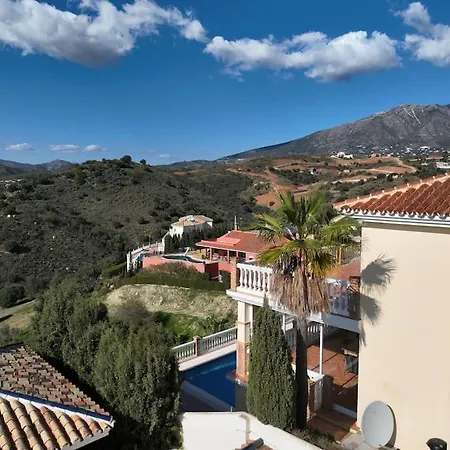 Carlos, Golf Views Villa *